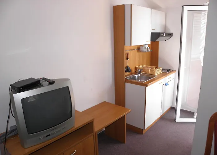 Apartamento Monika Vir