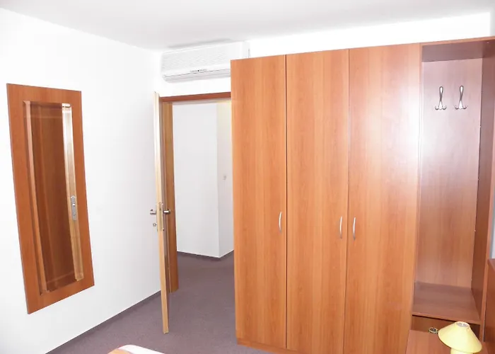 Monika Apartamento *