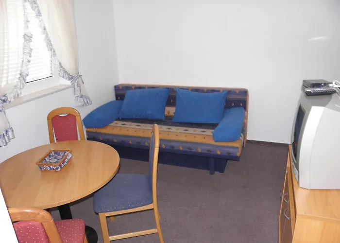 Apartamento Monika Vir